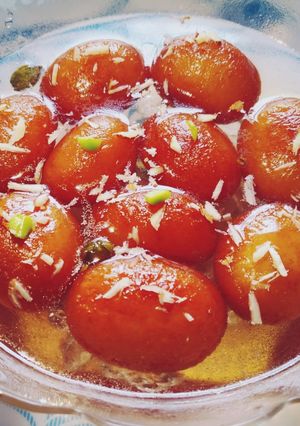 A picture of Gulab Jamun (गुलाबजाम).