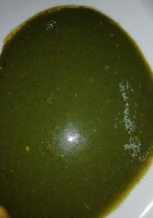 A picture of Green Sauce.