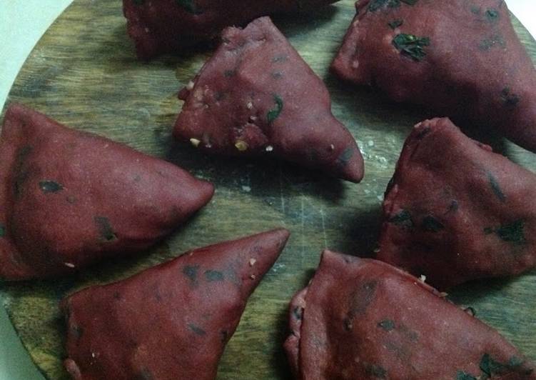 Simple Way to Prepare Any-night-of-the-week Beetroot and cheese Samosa