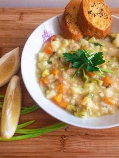 صورة لوصفة شوربة الدجاج والخضار بالكريما 🥙🍲
