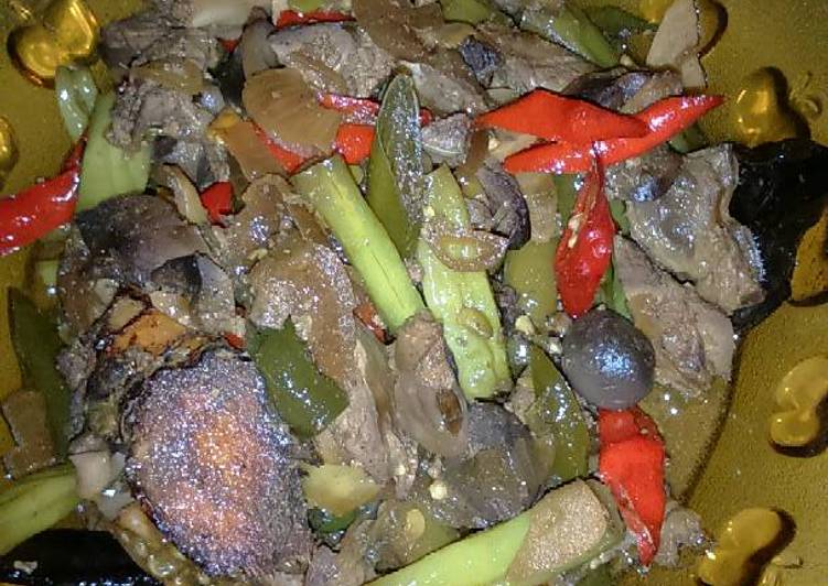 Langkah Mudah untuk Menyiapkan Tumis ati ampela, Bikin Ngiler