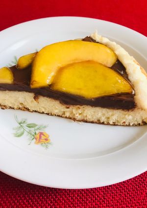 Egyszerű gyümölcstorta őszibarackkal recept fotója