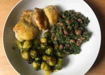 How to Cook Perfect Roasted chicken thighs and veg with spinach and beans
