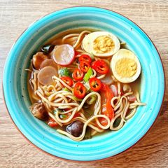 A picture of Hearty Egg Noodles (Vegetarian).