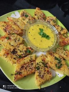 દાળ ચોખા ના ઢોકળા (Dal Chokha Dhokla Recipe In Gujarati) રેસીપી મુખ્ય ફોટો