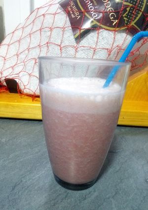 Una foto de Batido de sandía y plátano