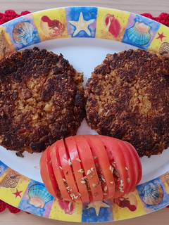 Una foto de Hamburguesas de soja texturizada al curry 🍔 Veganas
