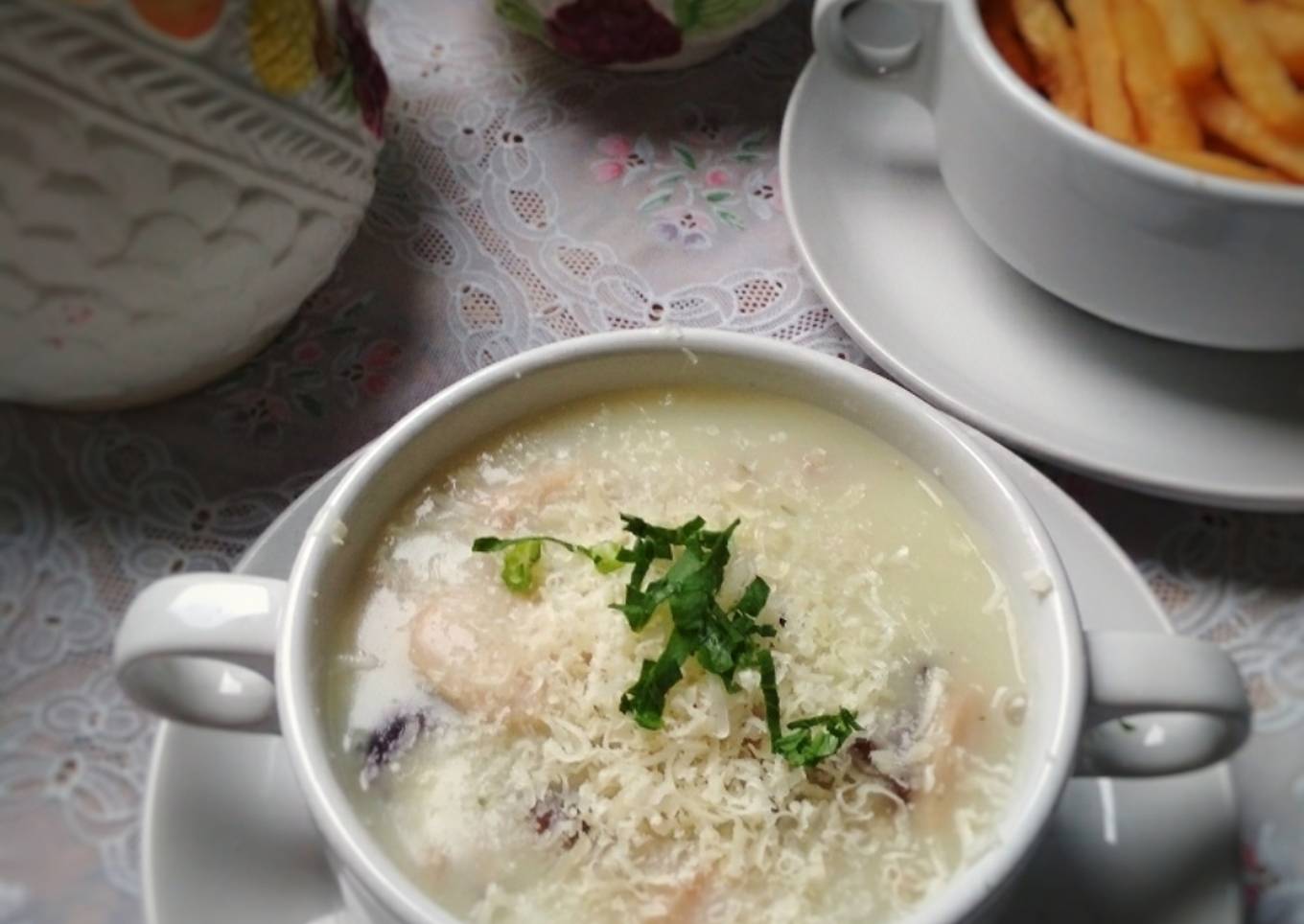 Chicken Cream Soup with Cheese