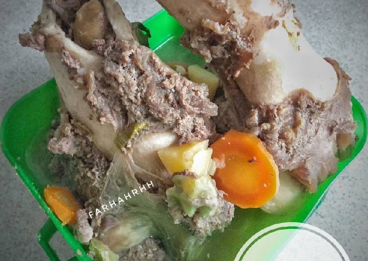 Bagaimana Membuat Sop Tulang Sumsum Anti Gagal