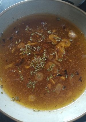 A picture of Garlic Chicken Soup.