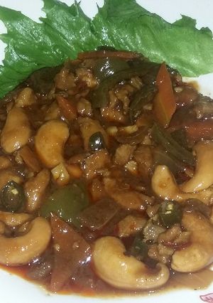A picture of Mutton with cushew nuts. #Ramadhanicontest.