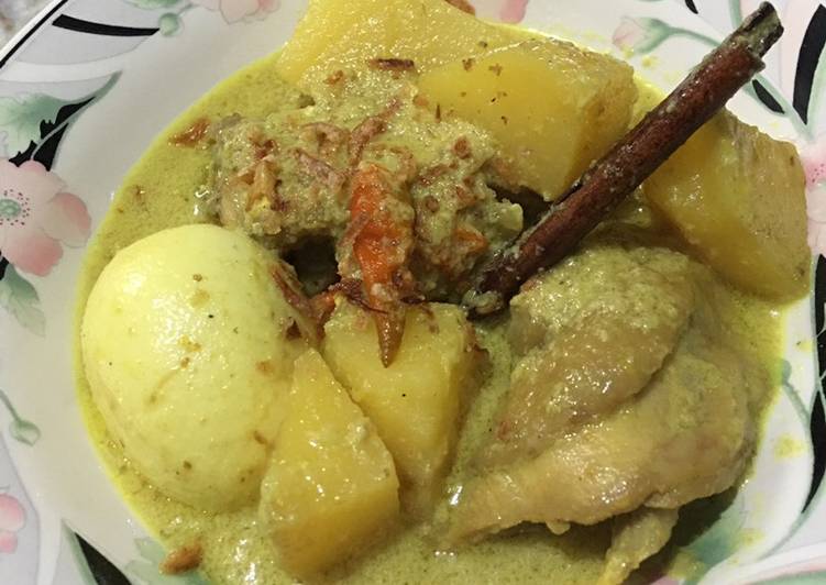 Resep Mudah Opor ayam kuning Paling Enak