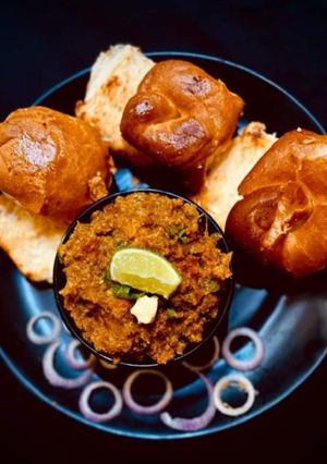 পাও ভাজি(Pav bhaji recipe in Bengali) রেসিপির প্রধান ছবি