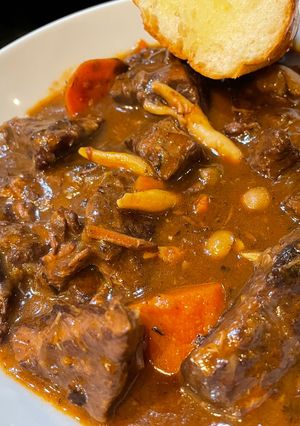 紅酒燉牛肉 Beef bourguignon 的食譜成品照片