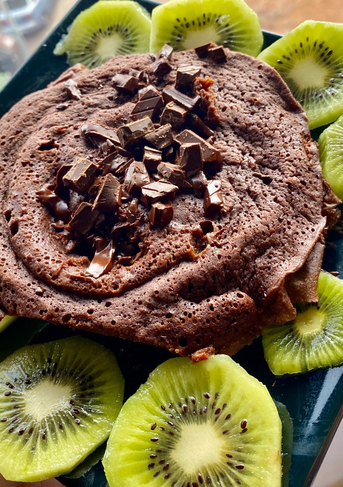 Una foto de Tartar de avena y cacao puro