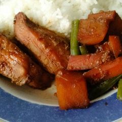 A picture of Chinese honey garlic chicken.
