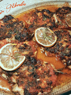 Una foto de Sardinas gigantes al horno, con majado de limón