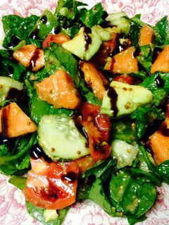 Una foto de Ensalada Detox vegana/vegetariana