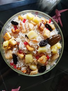 काश्मिरी पुलाव (kashmiri pulav recipe in marathi) रेसिपी चे मुख्य फोटो