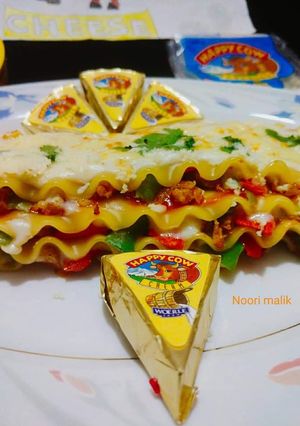 A picture of Lasagna_classic_italian.