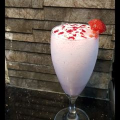 Strawberry Shake🍓 A picture of Strawberry Shake🍓.