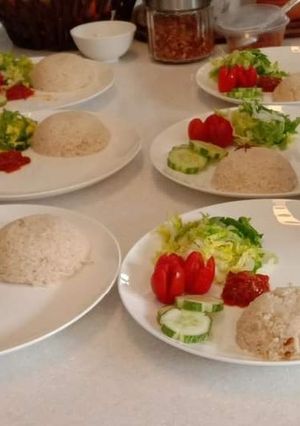 Foto resep Ayam penyet nasi uduk+Salat