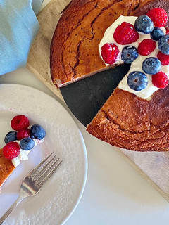 Foto de Bolo de Iogurte com frutos vermelhos
