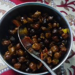 A picture of Chana chat.