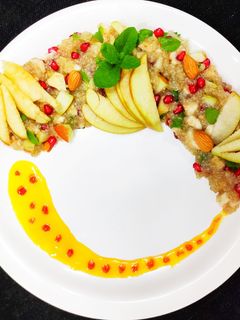 हेल्दी क्विनोआ सलाद (Healthy quinoa salad recipe in hindi) रेसिपी मुख्य फोटो