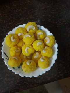 A picture of Kesariya Coconut Ladoo.