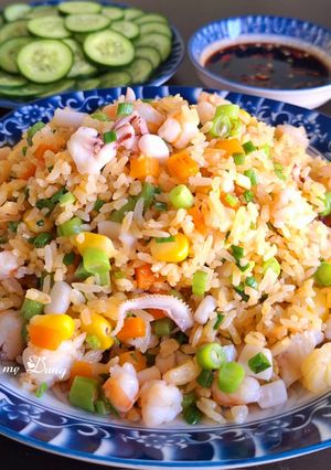 Hình của món Cơm chiên hải sản.