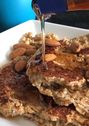 Una foto de Panqueques de avena con miel 🐝