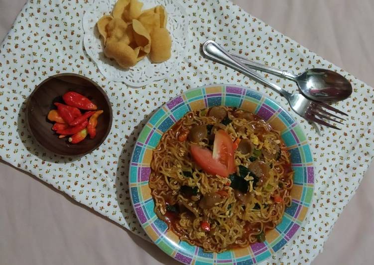 Bagaimana Membuat Mie nyemek Enak