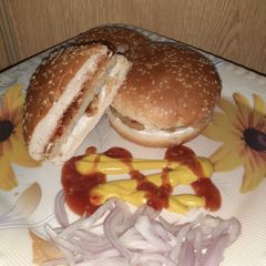 Grilled Chicken pattie burger A picture of Grilled Chicken pattie burger.