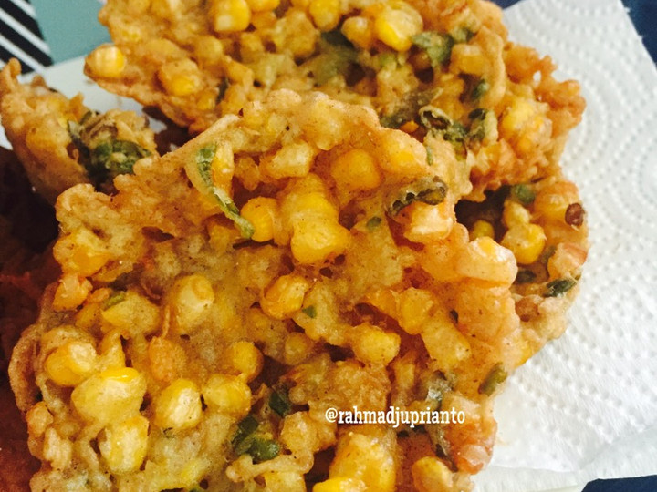 Resep Bakwan jagung manado kriuk yang Enak