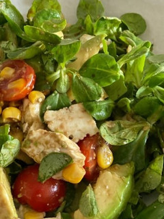 Foto de Salada de Feta e Abacate