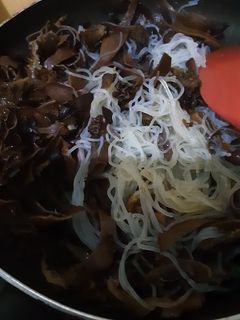 Foto resep Tumis Jamur Kuping bihun