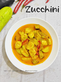 Foto resep Sayur Zucchini Santan untuk Ketupat/Lontong Sayur