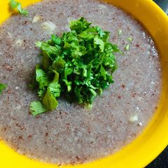A picture of Brown rice + single garlic kanji (porridge).