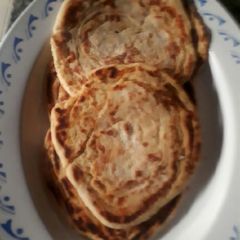 Katmer/layered flat bread A picture of Katmer/layered flat bread.