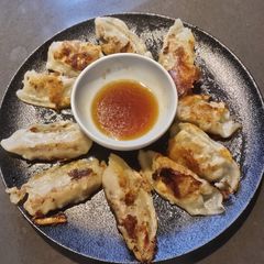 A picture of Fried Dumpling or Wonton.