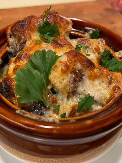 A picture of Short Rib French Onion Soup.
