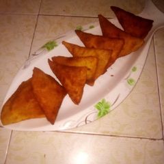 A picture of Tortilla samosa.
