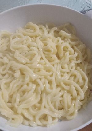 Una foto de Tallarines al huevo, caseros