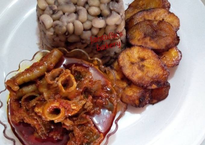 Cubed cooked beans wt assorted stew
