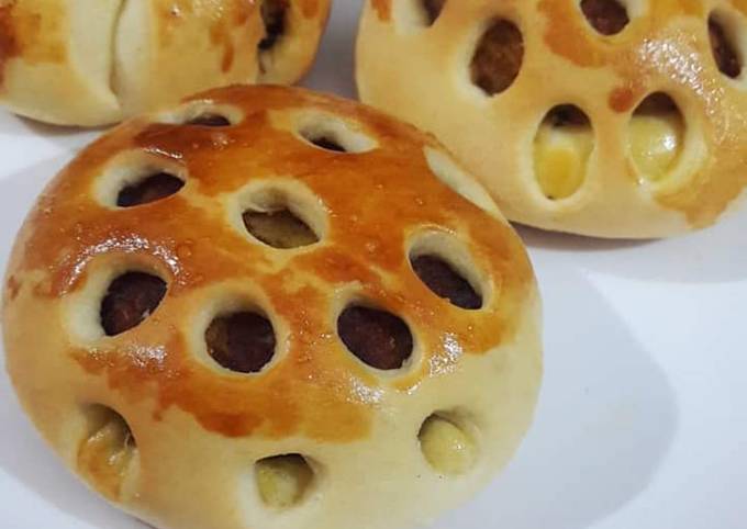 Chicken stuffed cheese burger