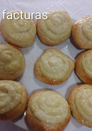 Una foto de Facturas sin manteca 🧉🥐