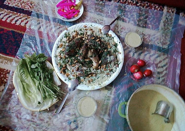 المنسف بالدجاج الاردني
