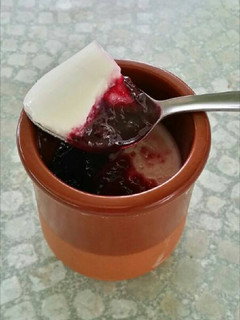 Una foto de Postre de queso philadelphia con arándanos