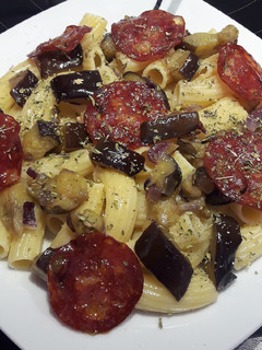 Una foto de Rigatoni All' Arrabbiata con Berenjena